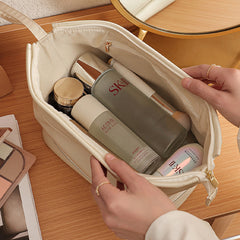 Travel cosmetics and Makeup Bag | Essentials Toiletries Storage Bag